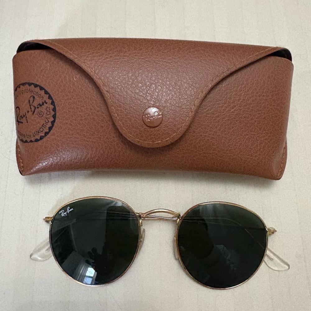 Ray-Ban Gold Frame Sunglasses with Brown Case